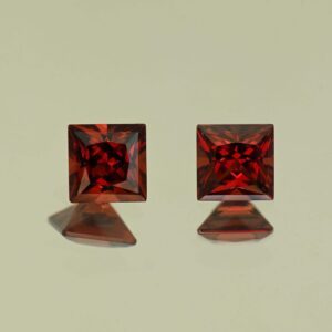 RoseMalayaGarnet princess pair 5.4mm 2.06cts N rm458