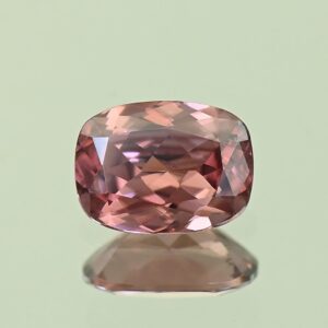 RoseZircon cush 8.0x5.9mm 1.72cts H zn7799