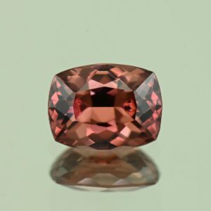 RoseZircon cush 9.3x7.1mm 3.30cts H zn3139