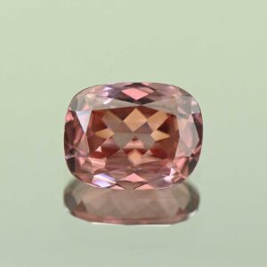 RoseZircon cush 9.5x7.4mm 2.88cts H zn7802