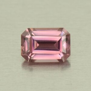 RoseZircon eme cut 6.5x4.5mm 1.18cts H zn5489