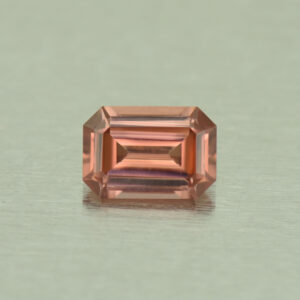 RoseZircon eme cut 7.5x5.2m 1.60cts H zn5095
