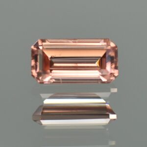 RoseZircon eme cut 8.2x4.2mm 1.49cts zn3445