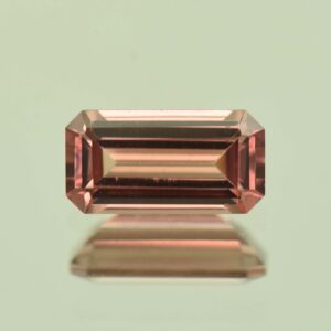 RoseZircon eme cut 8.4x4.4mm 1.49cts H zn6903