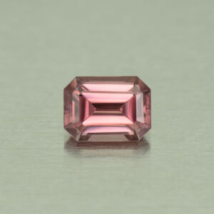 RoseZircon eme cut 8.5x6.3m 2.84cts H zn5100 SOLD