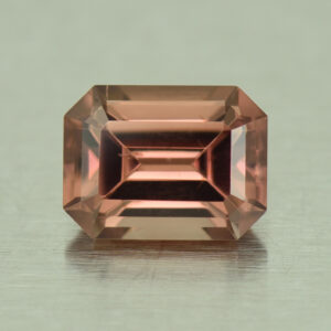 RoseZircon eme cut 8.5x6.4mm 3.03cts H zn5127