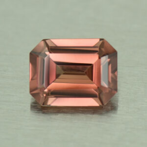 RoseZircon eme cut 8.5x6.5mm 2.68cts H zn5129