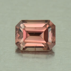 RoseZircon eme cut 8.5x6.5mm 3.15cts H zn5133