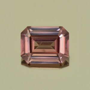 RoseZircon eme cut 9.0x7.0mm 3.10cts H zn5137 SOLD