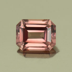 RoseZircon eme cut 9.5x7.5mm 4.28cts H zn5149