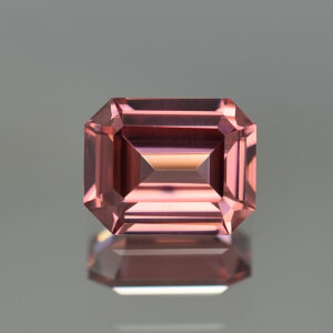 RoseZircon eme cut 9.6x7.6mm 4.12cts H zn1738 crop SOLD