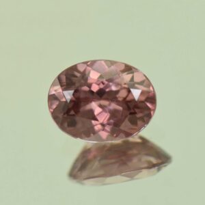 RoseZircon oval 8.5x6.5mm 2.20cts H zn6905