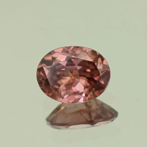 RoseZircon oval 8.9x6.9mm 2.44cts H zn7264