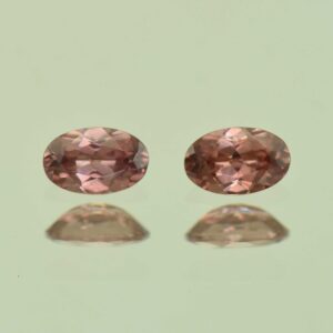 RoseZircon oval pair 5.5x3.5mm 0.88cts H zn6909