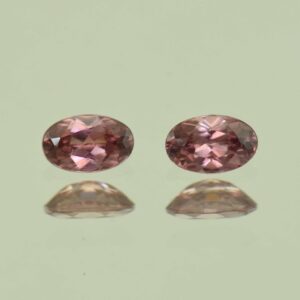 RoseZircon oval pair 5.5x3.5mm 0.88cts H zn6911
