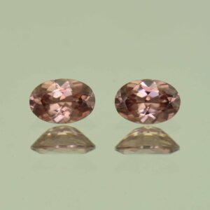RoseZircon oval pair 6.5x4.5mm 1.60cts H zn6916