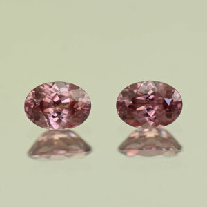 RoseZircon oval pair 7.5x5.4mm 2.93cts H zn7861