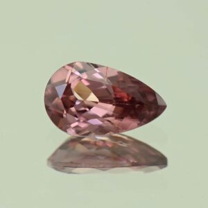 RoseZircon pear 10.7x6.4mm 2.51cts H zn7270