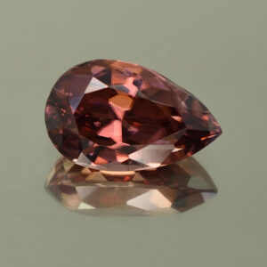 RoseZircon pear 18.3x11.4x9.3mm 18.64cts H zn942
