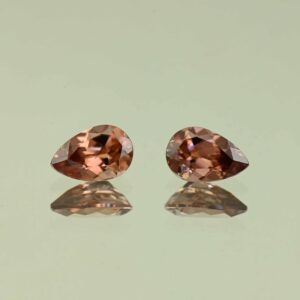 RoseZircon pear pair 9.1x6.0mm 3.96cts H zn3103