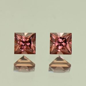 RoseZircon princess pair 4.5mm 1.60cts H zn7874