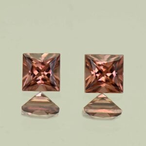 RoseZircon princess pair 5.0mm 2.02cts H zn7875
