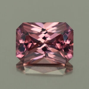 RoseZircon rad 7.5x5.3mm 1.76cts H zn4382