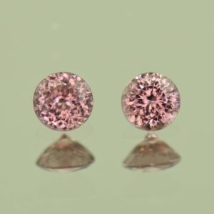 RoseZircon round pair 4.0mm 0.76cts H zn6938