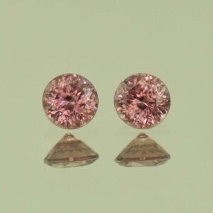 RoseZircon round pair 4.5mm 1.05cts H zn6954