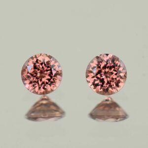 RoseZircon round pair 4.5mm 1.06cts H zn7662