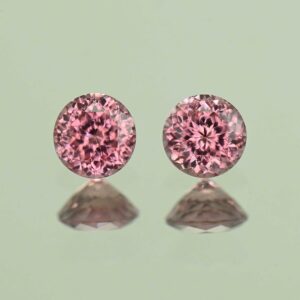 RoseZircon round pair 4.5mm 1.13cts H zn7198