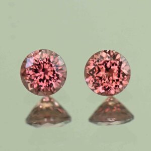 RoseZircon round pair 4.5mm 1.19cts H zn4062