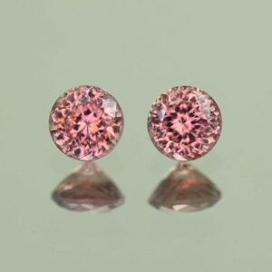 RoseZircon round pair 4.5mm 1.20cts H zn7199