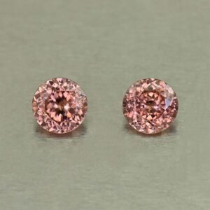 RoseZircon round pair 5.0mm 1.31cts H zn8229