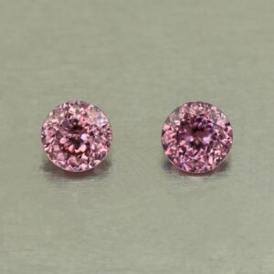 RoseZircon round pair 5.0mm 1.32cts H zn8230