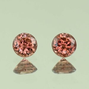 RoseZircon round pair 5.0mm 1.55cts H zn4665