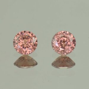 RoseZircon round pair 5.5mm 1.84cts H zn5737