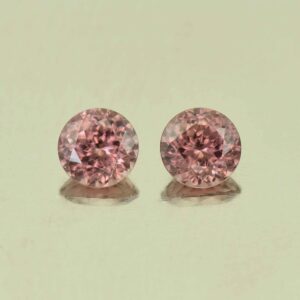 RoseZircon round pair 5.5mm 1.89cts H zn6152