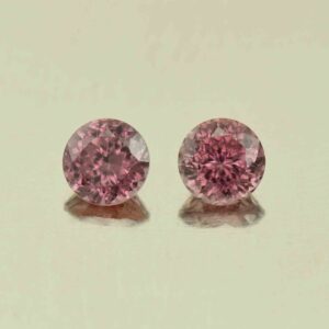 RoseZircon round pair 5.5mm 2.08cts H zn5560