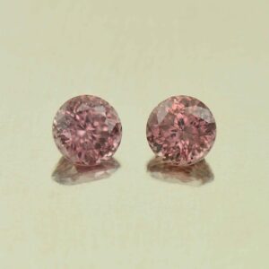 RoseZircon round pair 5.5mm 2.15cts H zn5566