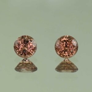 RoseZircon round pair 5.6mm 2.06cts H zn4672