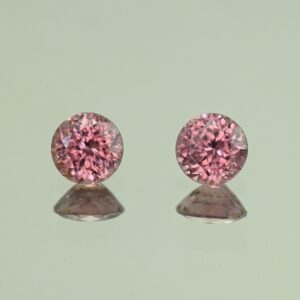 RoseZircon round pair 6.0mm 2.46cts H zn7284