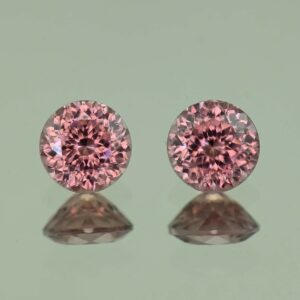 RoseZircon round pair 6.0mm 2.57cts H zn6069