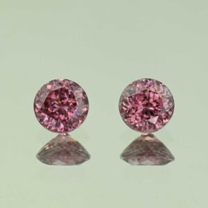 RoseZircon round pair 6.0mm 2.67cts H zn4905