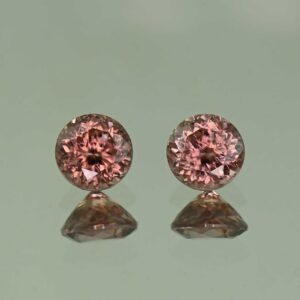 RoseZircon round pair 6.0mm 2.76cts H zn3073