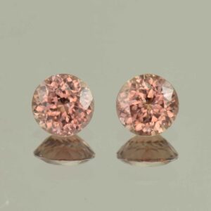 RoseZircon round pair 6.4mm 3.06cts H zn5786