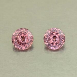 RoseZircon round pair 7.0mm 3.74cts H zn8247