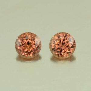 RoseZircon round pair 7.0mm 3.95cts H zn3044
