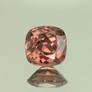 RoseZircon sq cush 7.5mm 2.56cts H zn7288