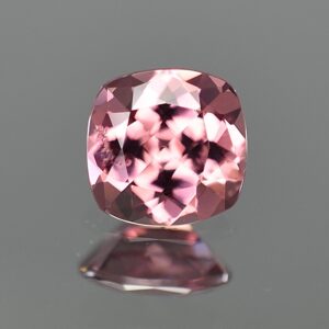 RoseZircon sq cush 7.8mm 2.79cts zn3203